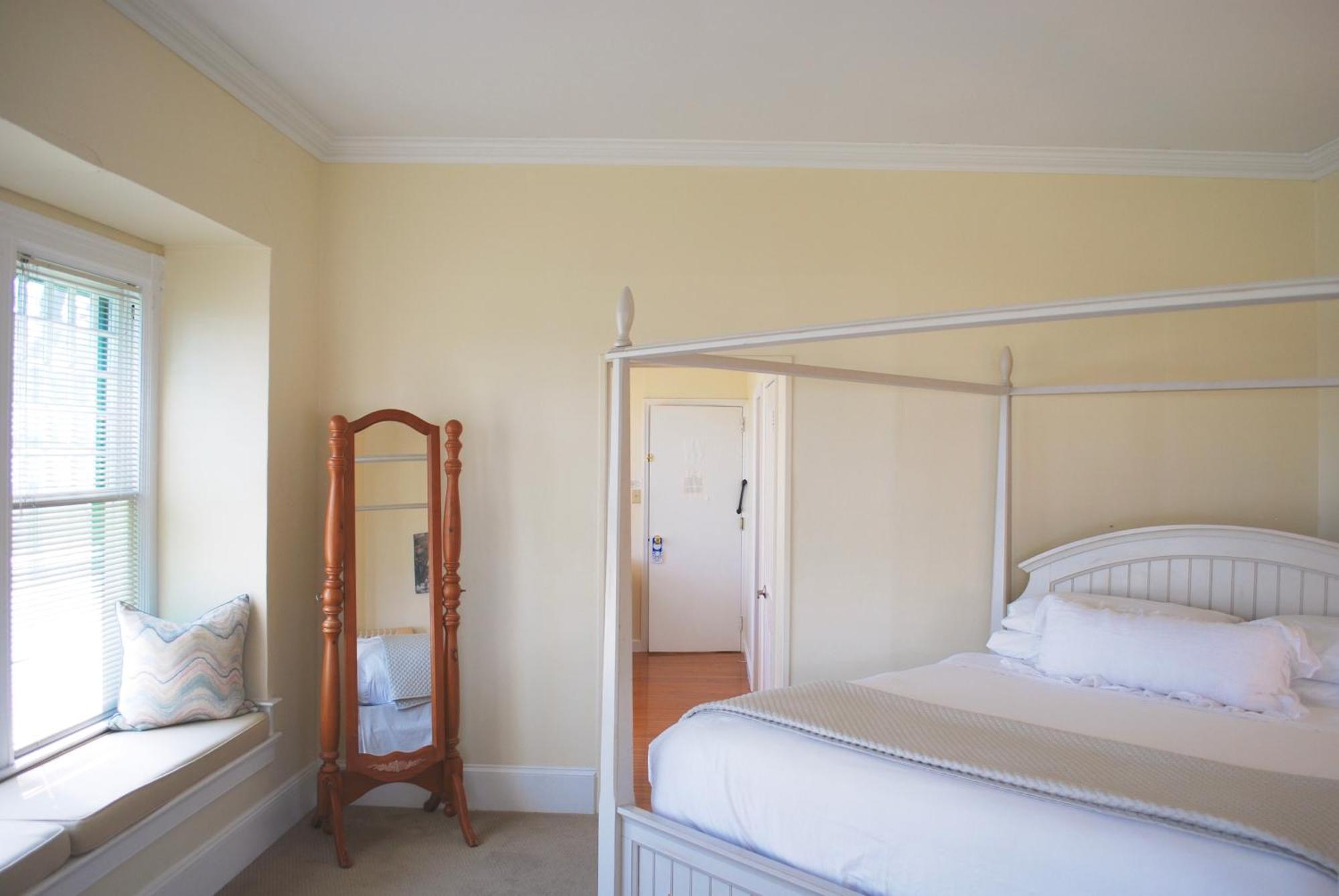 Anne'S Washington Inn (Adults Only) Saratoga Springs Bilik gambar